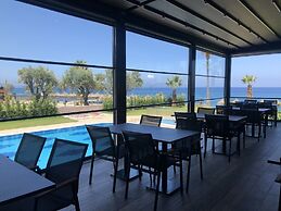 Maia Luxury Beach Hotel & Spa