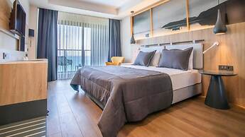 Maia Luxury Beach Hotel & Spa