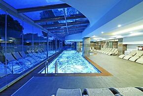 Maia Luxury Beach Hotel & Spa