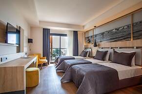 Maia Luxury Beach Hotel & Spa