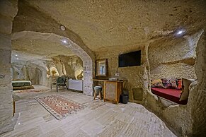Vigneron Cave Hotel