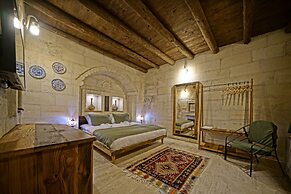 Vigneron Cave Hotel