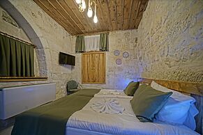 Vigneron Cave Hotel