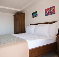 Mimas Marine Hotel