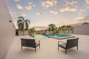 AKARD Private Villas Sattahip