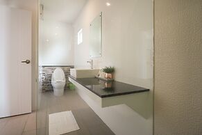 AKARD Private Villas Sattahip