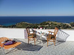 Laila Otel  Karaburun