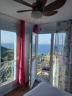 Laila Otel  Karaburun