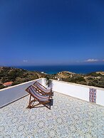 Laila Otel  Karaburun