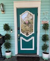 Peace & Plenty Inn Bed & Breakfast