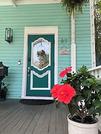 Peace & Plenty Inn Bed & Breakfast