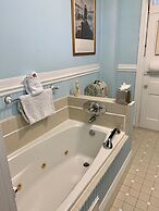 Peace & Plenty Inn Bed & Breakfast