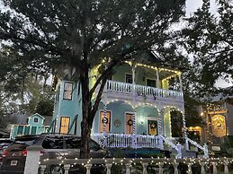Peace & Plenty Inn Bed & Breakfast