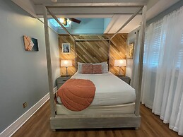 Peace & Plenty Inn Bed & Breakfast