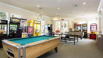 Dreamy Home, Just 3.5 Miles From Disney! CDC Cleaning, Huge Pool Area.