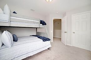 Dreamy Home, Just 3.5 Miles From Disney! CDC Cleaning, Huge Pool Area.