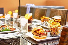 Charming Home With Private Balcony, 4 Miles From Disney! CDC Standards