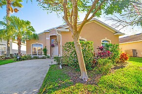 Lovely Lake Front Pool Home With CDC Cleaning Standards, Game Room #5h