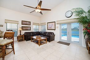 Lovely Lake Front Pool Home With CDC Cleaning Standards, Game Room #5h