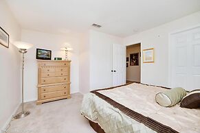 Lovely Lake Front Pool Home With CDC Cleaning Standards, Game Room #5h