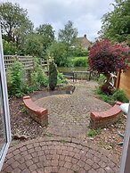 Tranquil Northampton Retreat