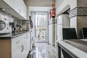 3 Bedroom Apartment in Baixa With River View
