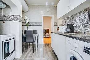 3 Bedroom Apartment in Baixa With River View