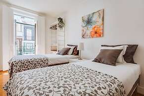 3 Bedroom Apartment in Baixa With River View