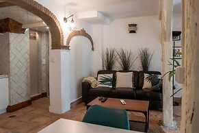 Original Photographers Studio Apartment in Alcântara