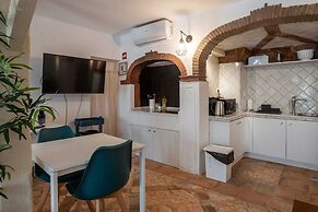 Original Photographers Studio Apartment in Alcântara