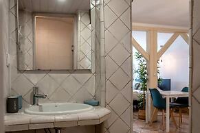 Original Photographers Studio Apartment in Alcântara