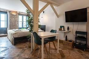 Original Photographers Studio Apartment in Alcântara