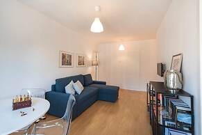 Comfortable Apartment in Campo Pequeno