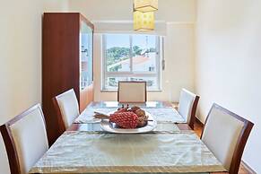 Lovely 2 Bedroom Duplex Apt w Terrace in Cascais