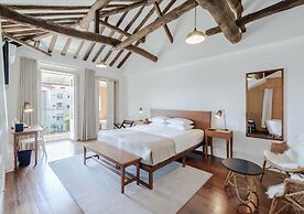 Oporto Collection Rosario- Luxury Suites