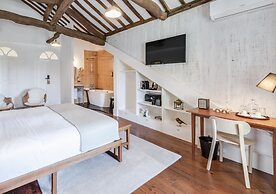 Oporto Collection Rosario- Luxury Suites