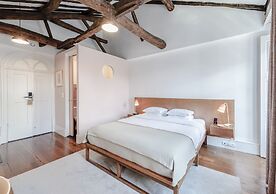 Oporto Collection Rosario- Luxury Suites