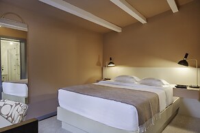 Oporto Collection Rosario- Luxury Suites