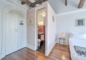Oporto Collection Rosario- Luxury Suites