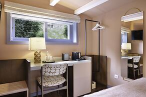 Oporto Collection Rosario- Luxury Suites