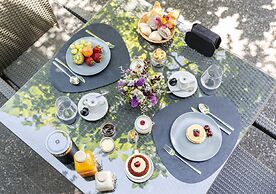 Oporto Collection Rosario- Luxury Suites