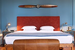 Oporto Collection Rosario- Luxury Suites