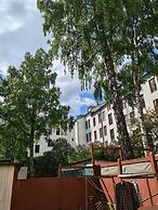 S12 2nd Floor Room in Elegant Apartment