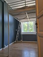 S12 2nd Floor Room in Elegant Apartment