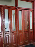 S12 2nd Floor Room in Elegant Apartment