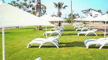 Dolunay Suit & Beach