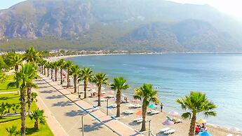 Dolunay Suit & Beach