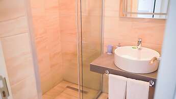 Dolunay Suit & Beach