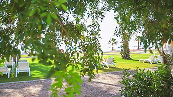 Dolunay Suit & Beach