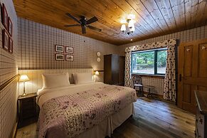 Black Sheep Hotels Cabins